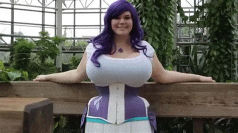 big boob gif|Big boobs GILFS